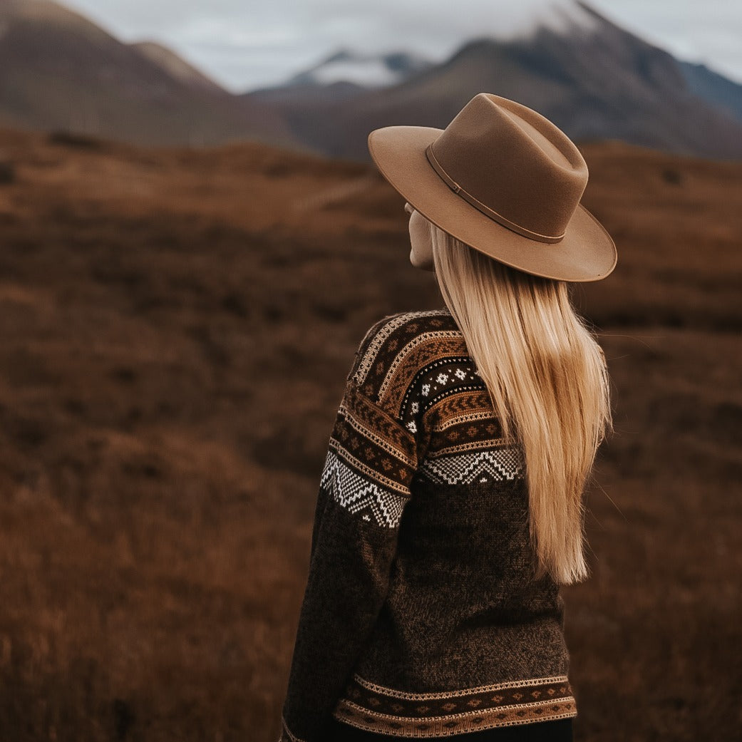 The Woodland - Alpaka Braun - Damen + Mystery-Geschenk